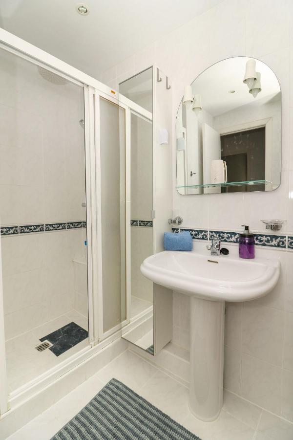 Family Apartment Walking Distance To The Sea And All Amenities Sitio de Calahonda Dış mekan fotoğraf